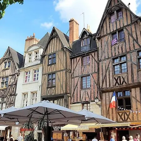 Appartement De Charme Au Coeur Du Centre Historique Tours Exterior photo