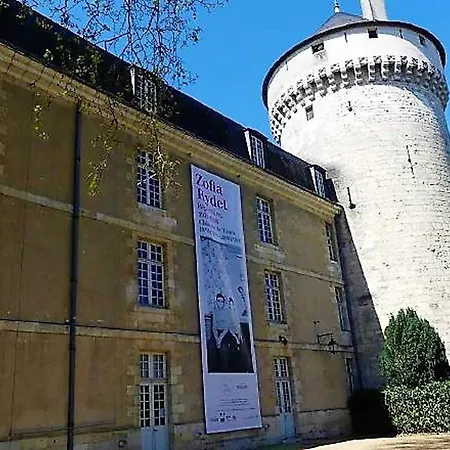 Appartement De Charme Au Coeur Du Centre Historique Tours Exterior photo