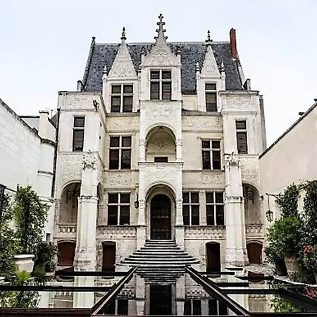 Appartement De Charme Au Coeur Du Centre Historique Tours Exterior photo
